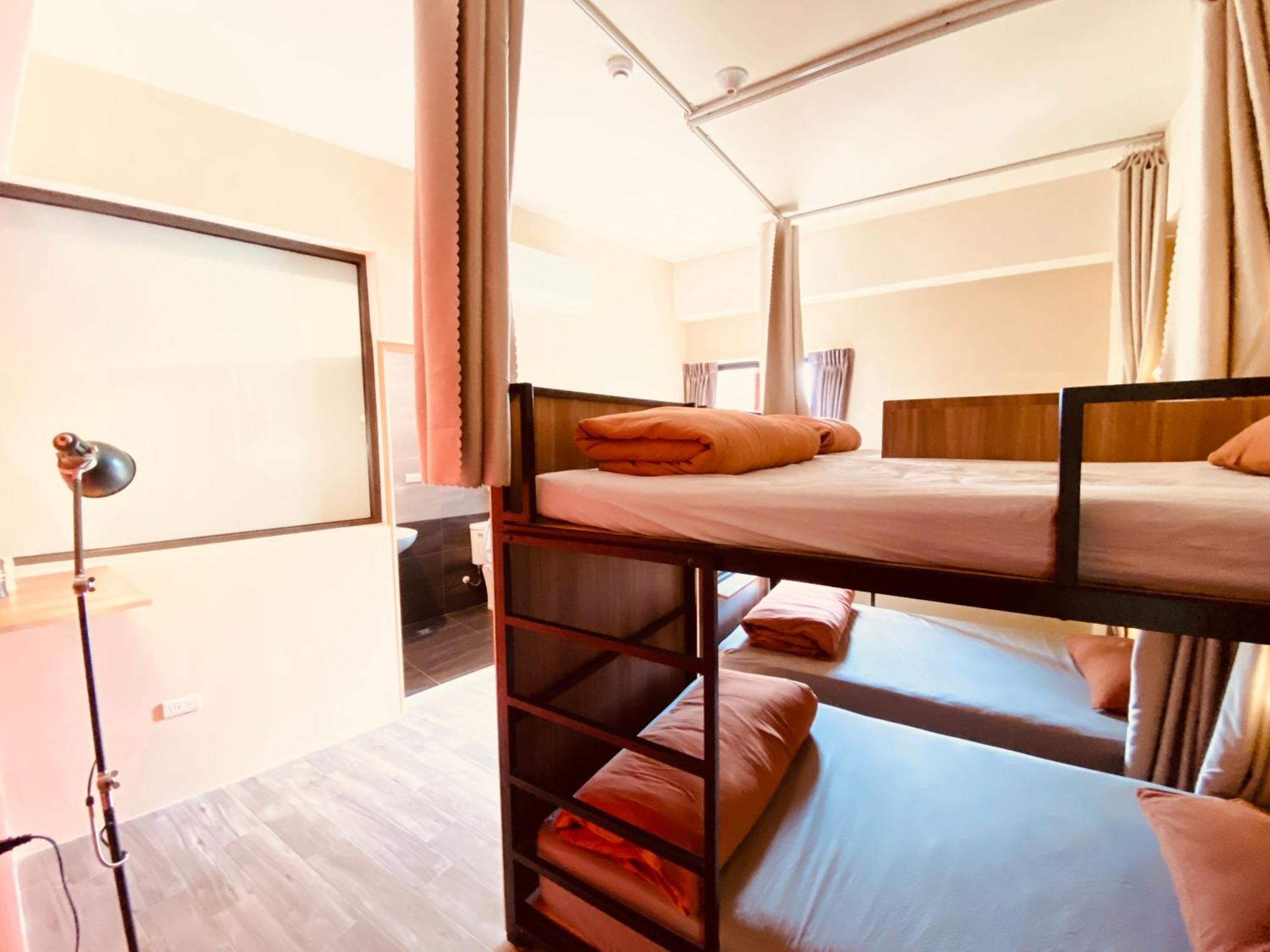 יוצ'י Dreamy Nomads Hostel日月潭背包客 מראה חיצוני תמונה