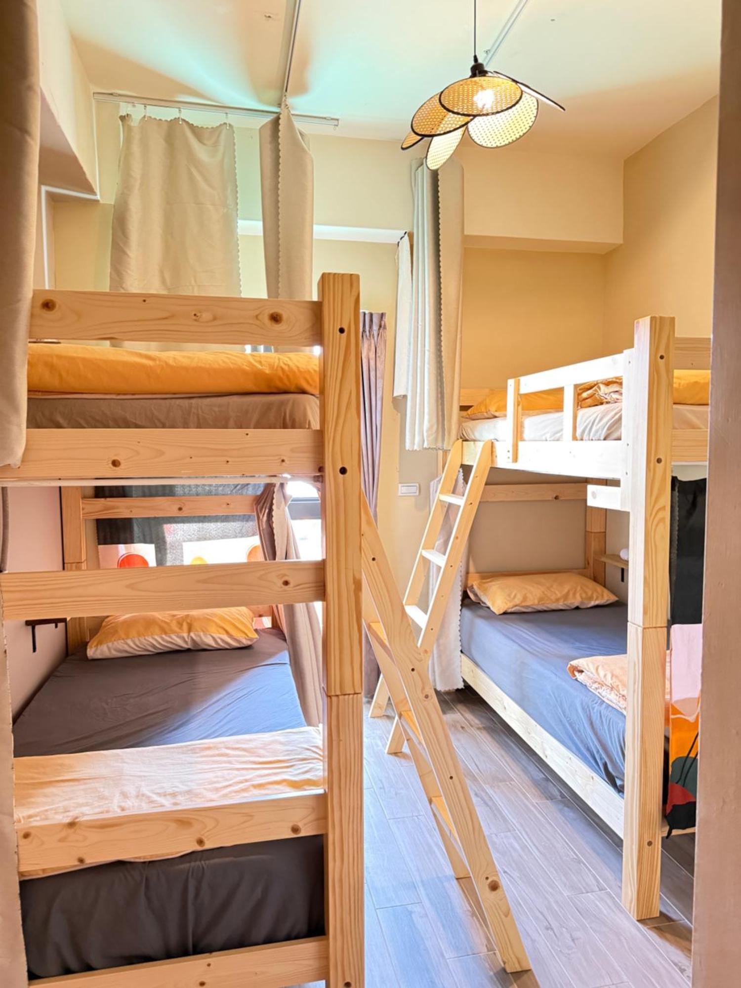 יוצ'י Dreamy Nomads Hostel日月潭背包客 מראה חיצוני תמונה